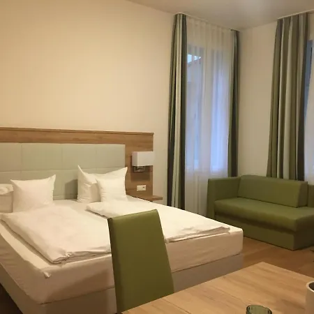 Perkeo Apartment *